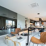 Loft La Et Sa Гостевой дом Тимистер