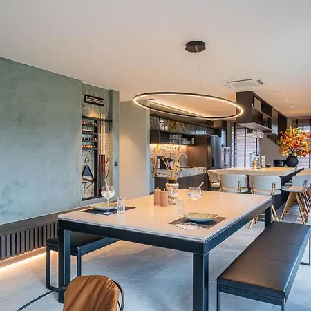 Loft La Et Sa Gæstehus *