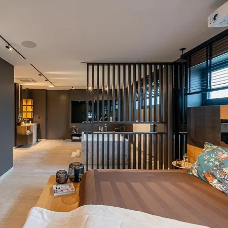 Loft La Et Sa Gæstehus *